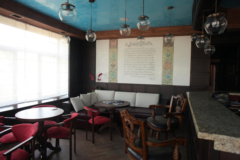 Fontush Boutique Hotel Ivano-Frankivsk Exterior photo